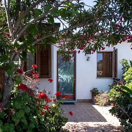 A Casa Di Tony - Goelba Lägenhet *